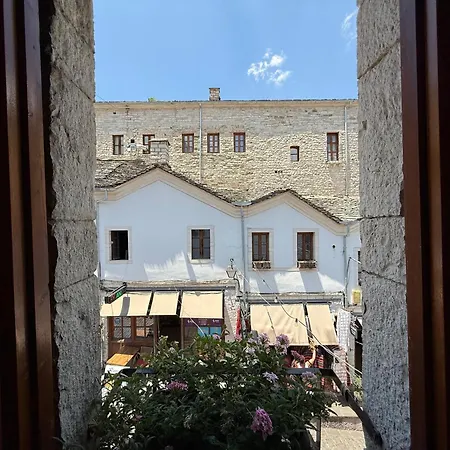 ホテル Submarine 105 *