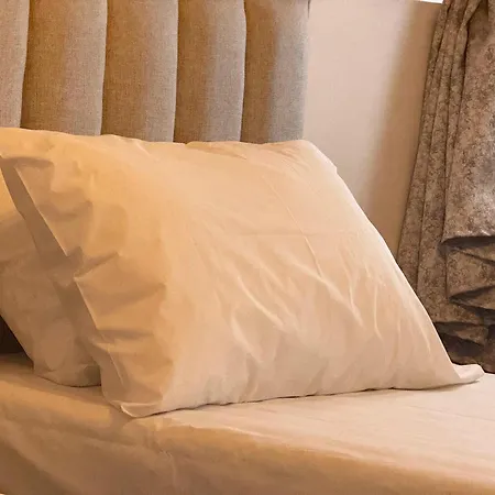 Hotel Submarine 105 Gjirokaster