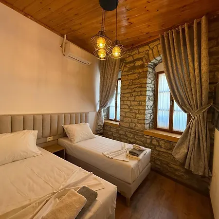 Submarine 105 * Gjirokaster